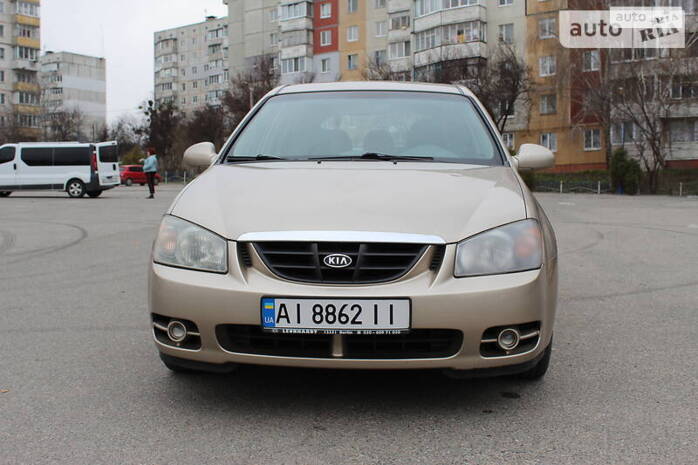 Kia Cerato 2004