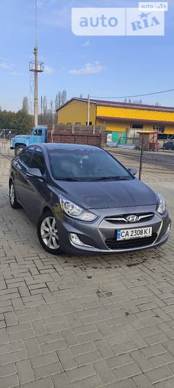 Hyundai Accent 2013