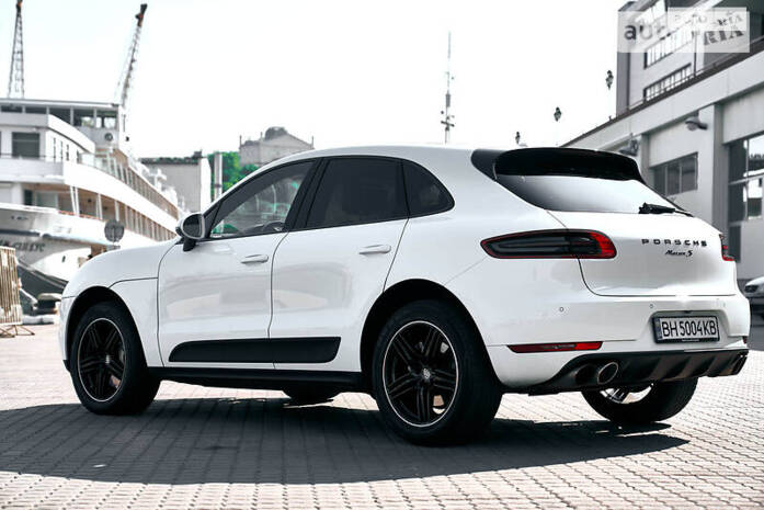 Porsche Macan 2015