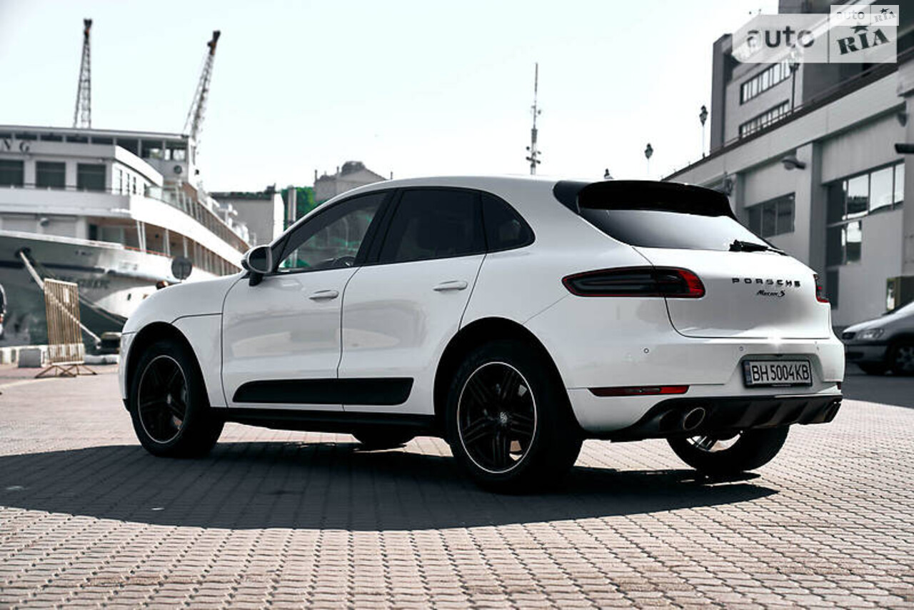 Porsche Macan 2015