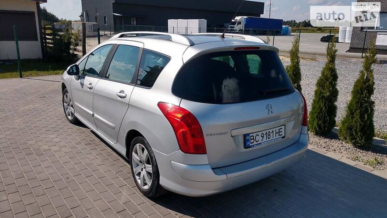 Peugeot 308 2011