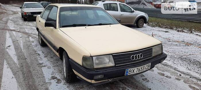 Audi 100 1983