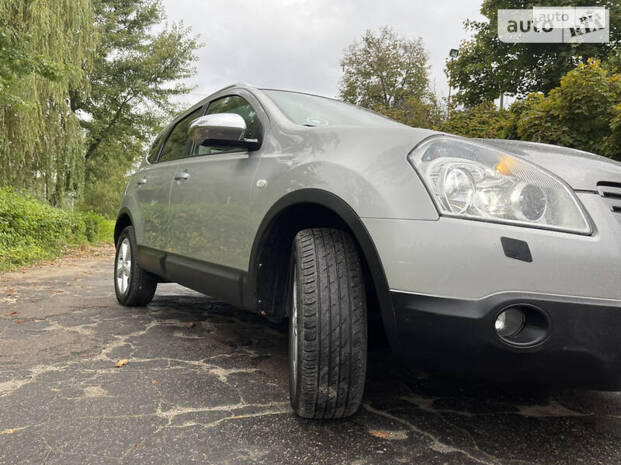 Nissan Qashqai+2 2008