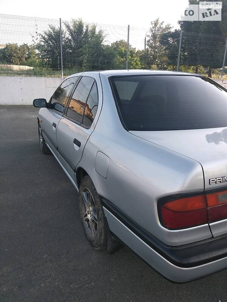 Nissan Primera 1992