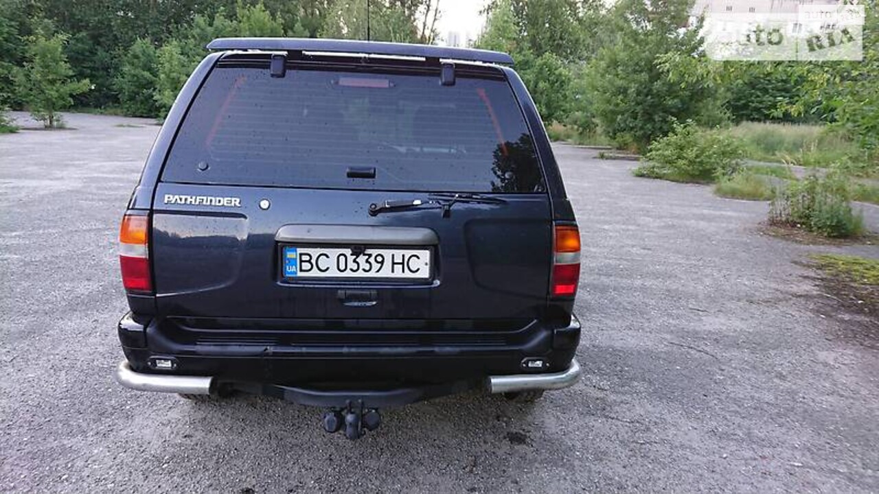 Nissan Pathfinder 1997