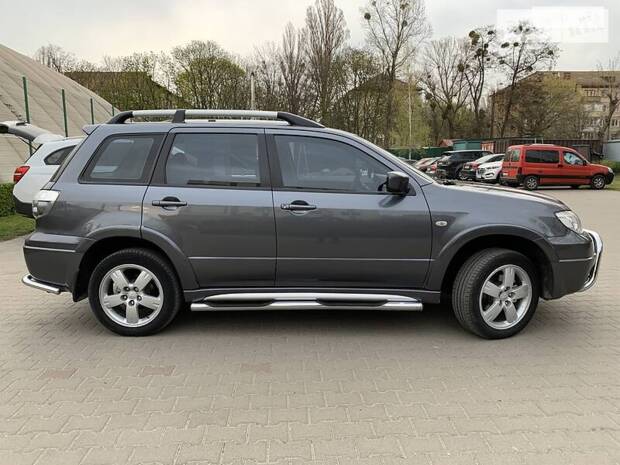 Mitsubishi Outlander 2006