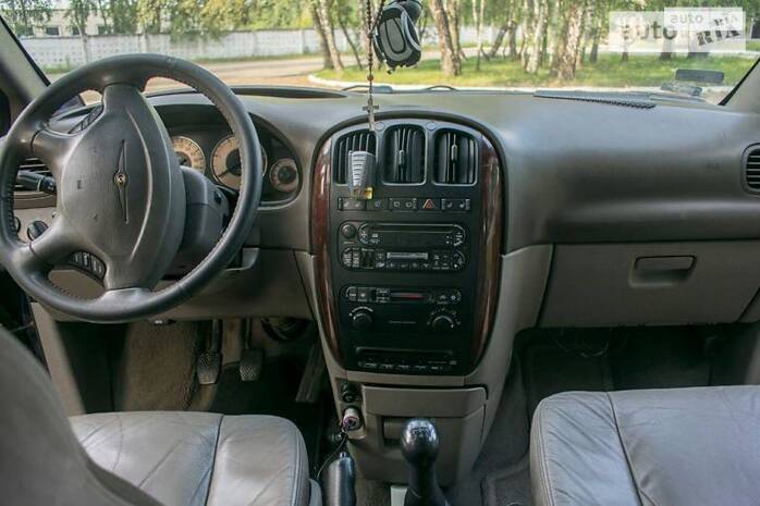 Chrysler Grand Voyager 2001