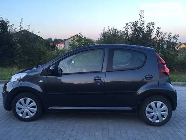 Peugeot 107 2012