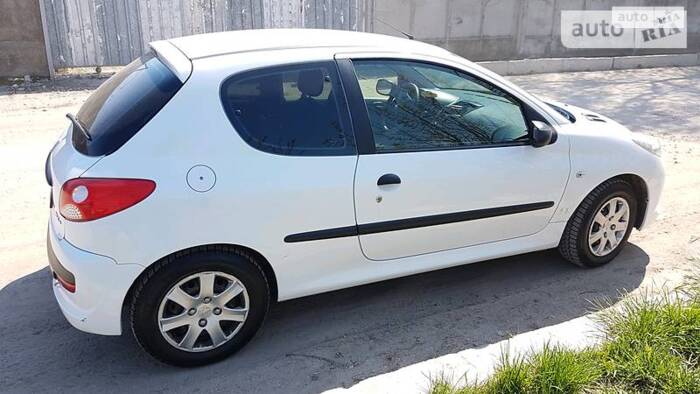 Peugeot 206 2011