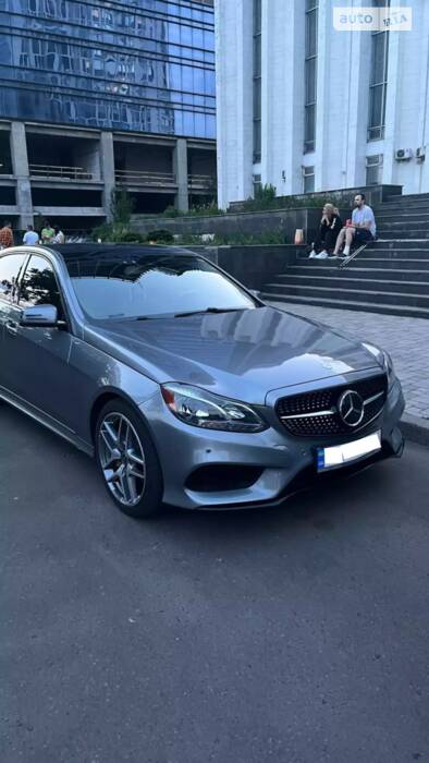 Відеореєстратор SINOSMART у Volvo та наказав Mercedes E 3.5 4Matic 2015?
