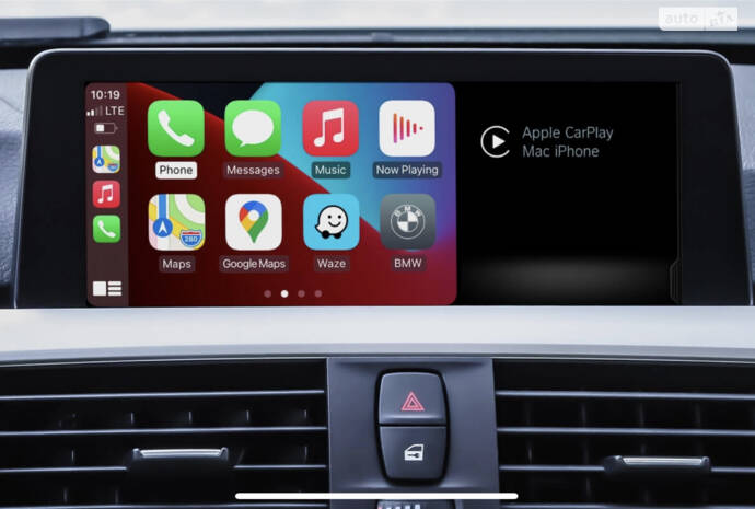 Встановив CarPlay за $65