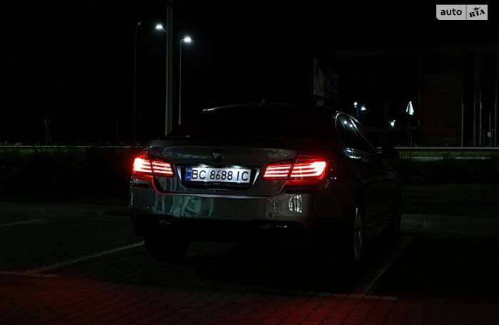 BMW 5 Series 2012