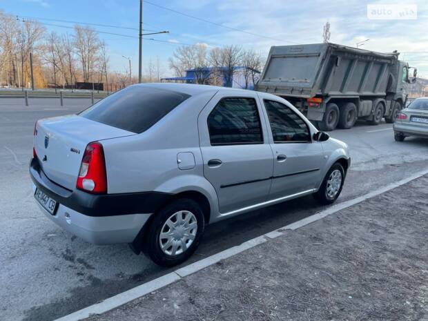 Dacia Logan 2007