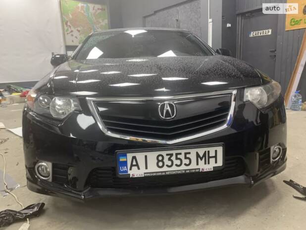 Тонування лобового, частина решітки в плівку та плівка під ручки дверей – CarWrappingKiev