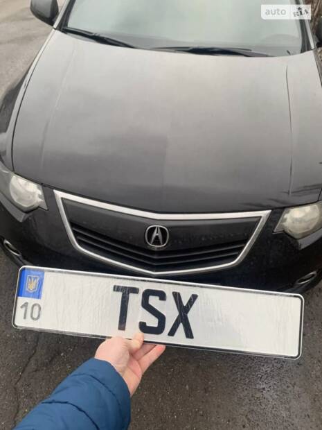 Купівля та оформлення іменного знаку на Acura TSX