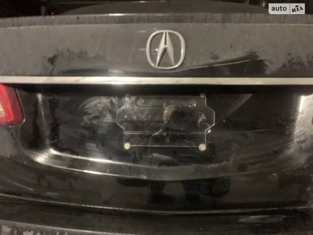 Купівля та оформлення іменного знаку на Acura TSX
