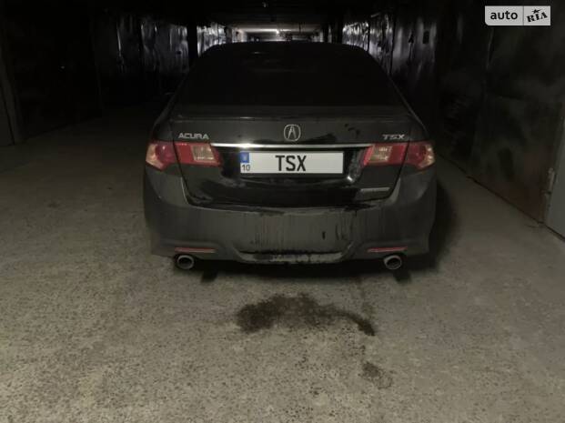 Купівля та оформлення іменного знаку на Acura TSX