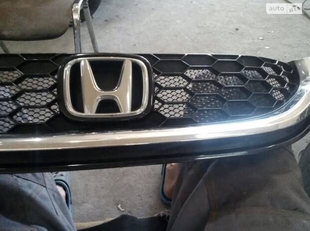 Прибираємо косяки по кузову, прибираємо наслідки ДТП та притертостей