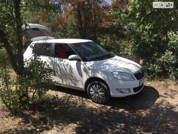 Поїздка в Коростишівський Каньйон, витрата газу та оберти двигуна на 5-й передачі на Skoda Fabia mk2 1.4