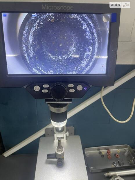 Чистка форсунок, впускних клапнів та дросельної заслонки М271EVO