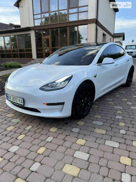 Tesla Model 3 2018