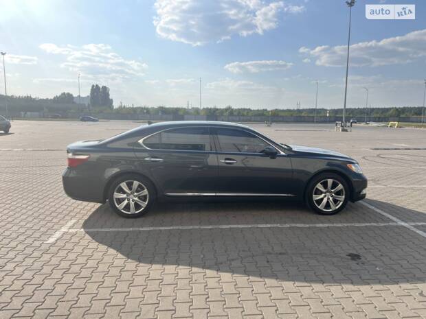 Lexus LS 2007