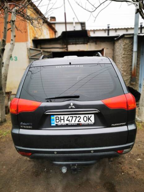 Mitsubishi Pajero Sport 2011