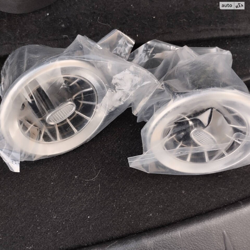 Забрав з пошти два таких повітровода