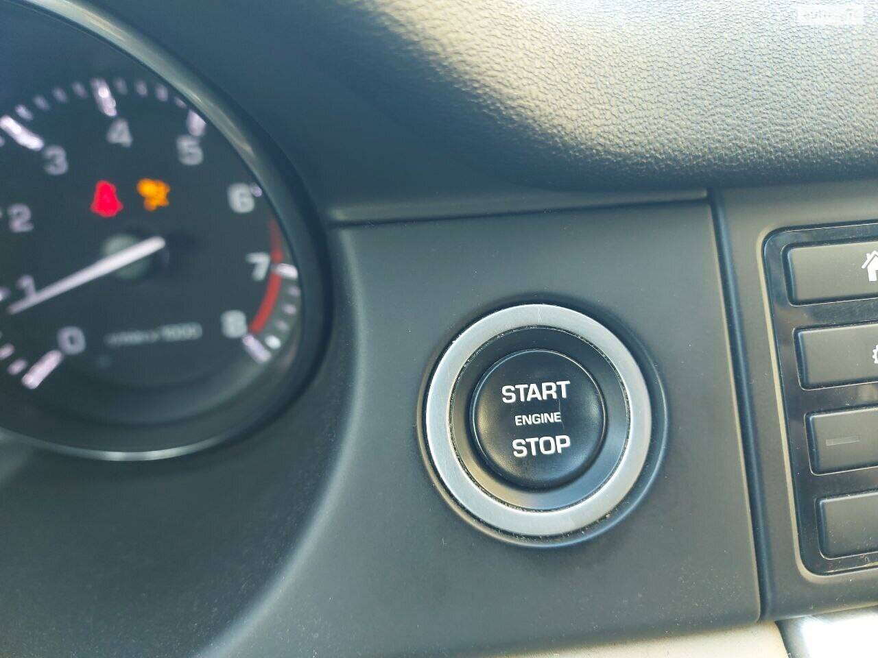 Land Rover Discovery Sport 2015