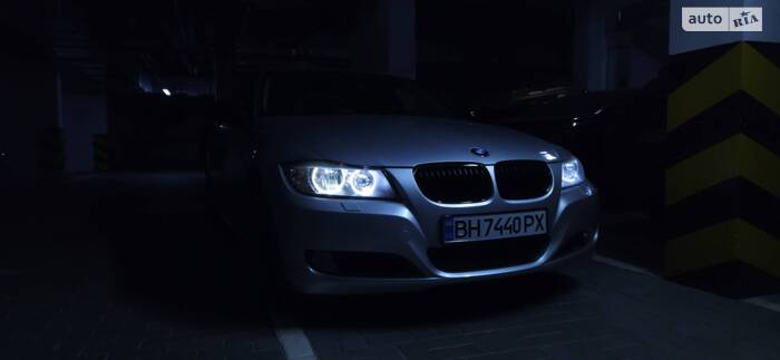 BMW 3 Series 2011