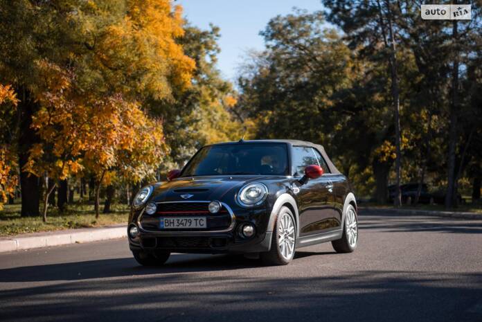 MINI Convertible 2016
