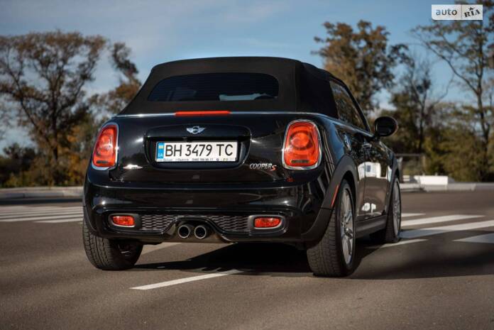MINI Convertible 2016