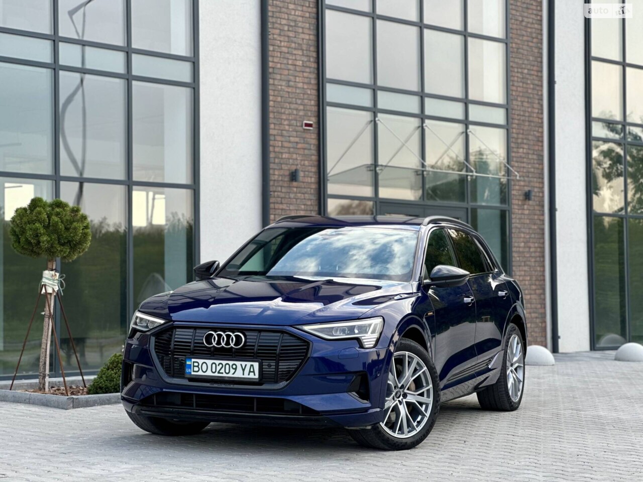 Audi e-tron 2019