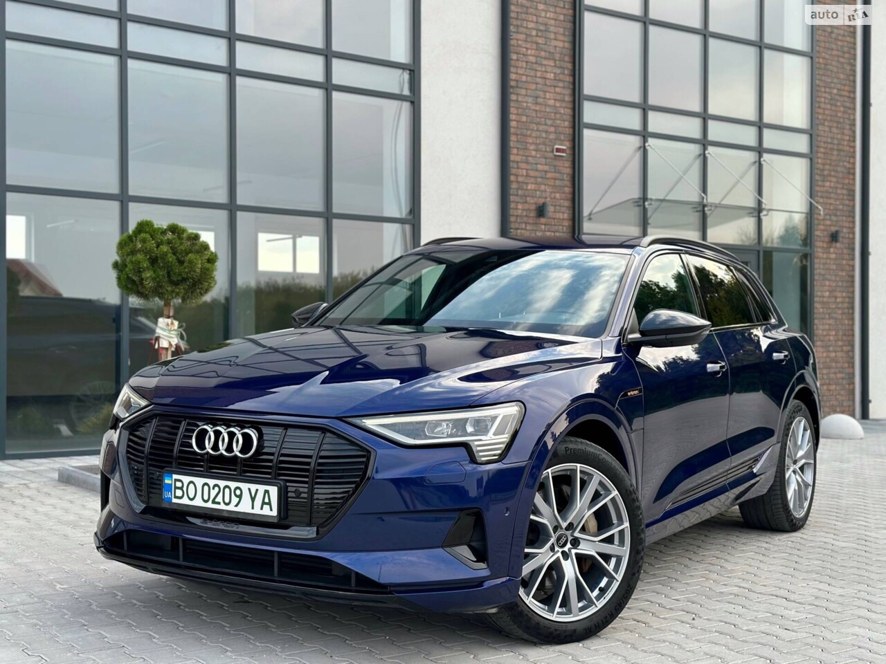 Audi e-tron 2019