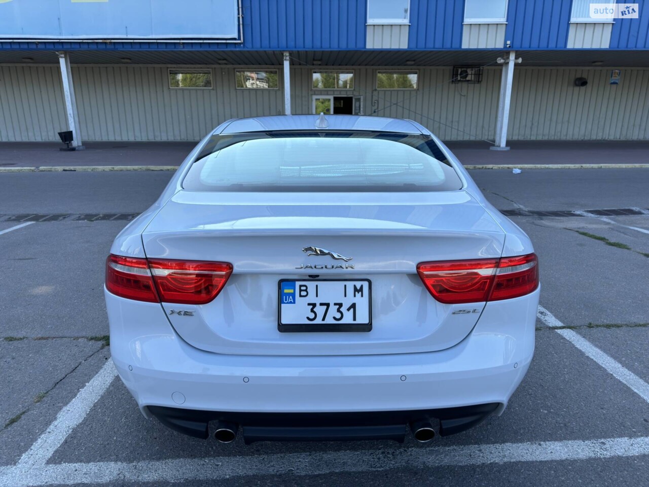 Jaguar XE 2016