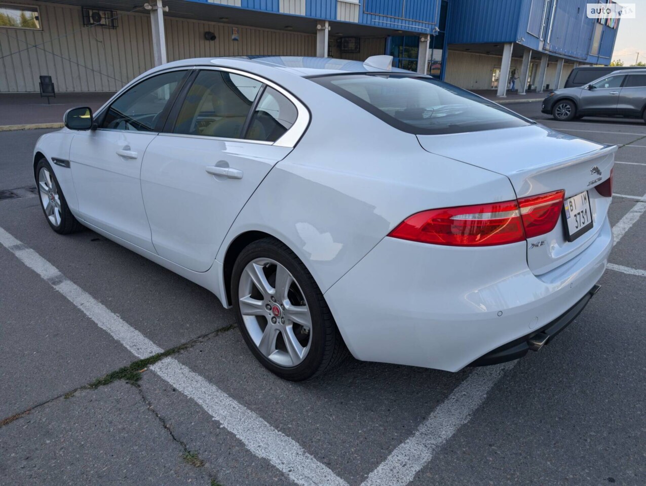Jaguar XE 2016