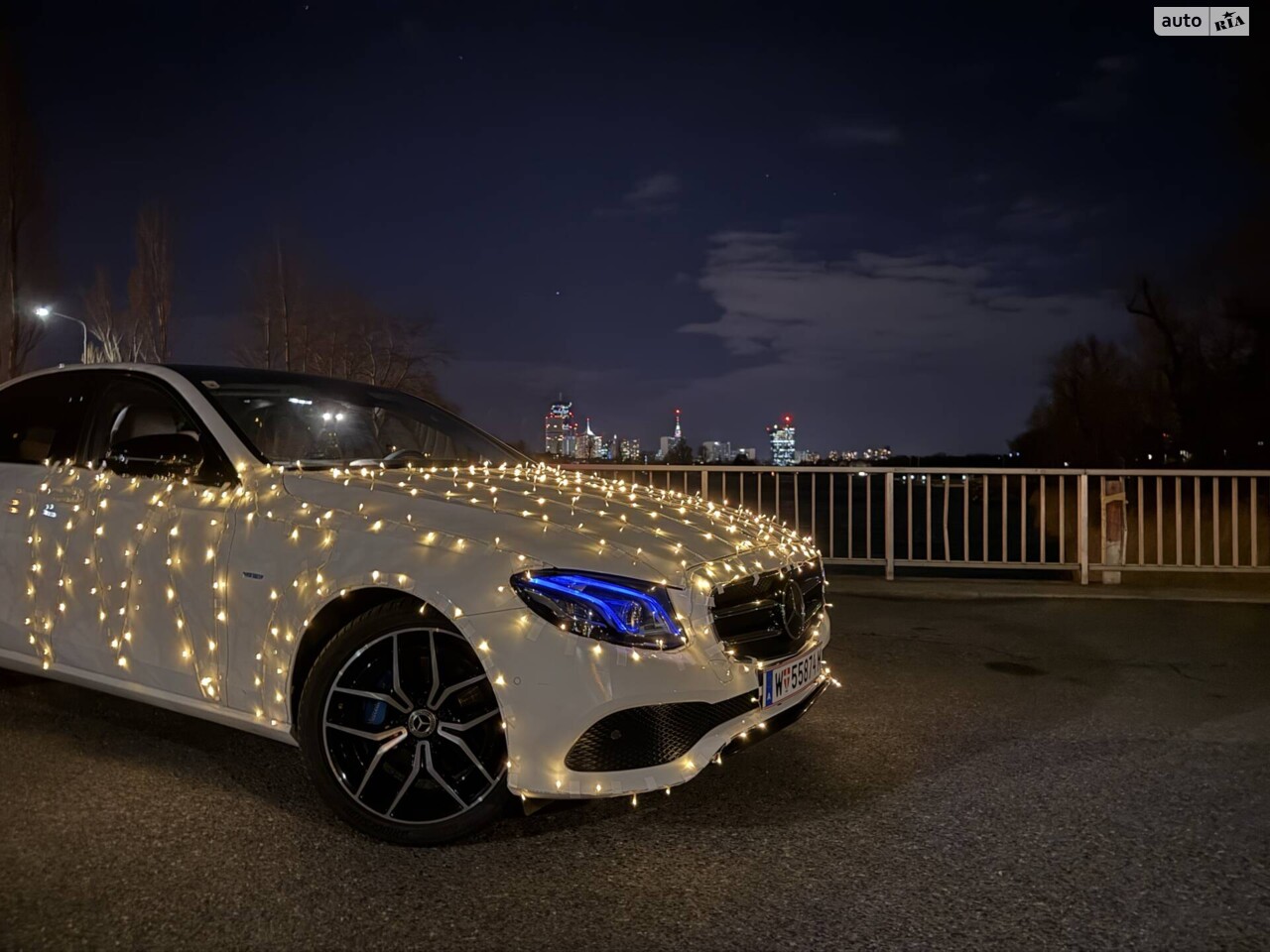 Mercedes-Benz E-Class 'FakeTaxi'