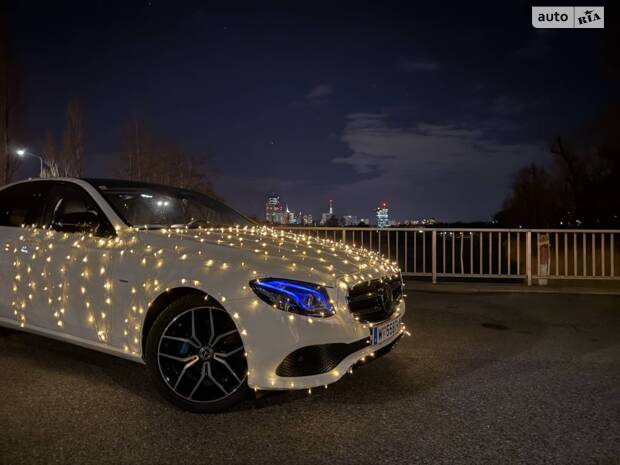 Mercedes-Benz E-Class 'FakeTaxi'