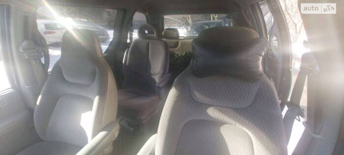 Dodge Caravan 1999