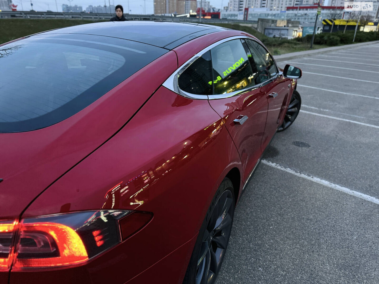 Tesla Model S 2015