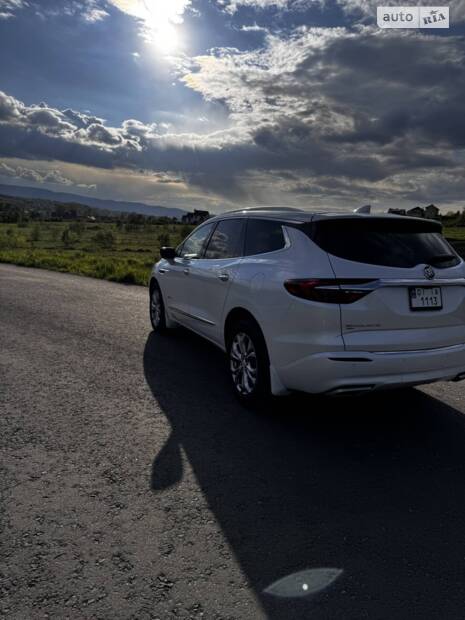Buick Enclave 2021
