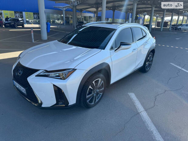 Lexus UX 2020