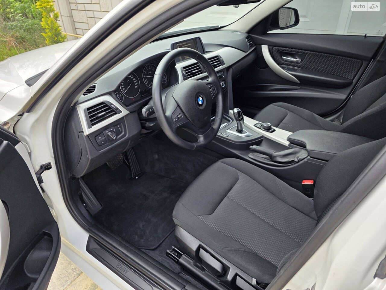 BMW 3 Series 2012