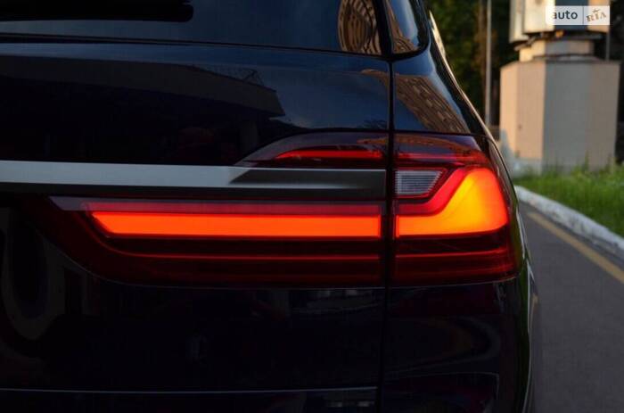 BMW X7 2019