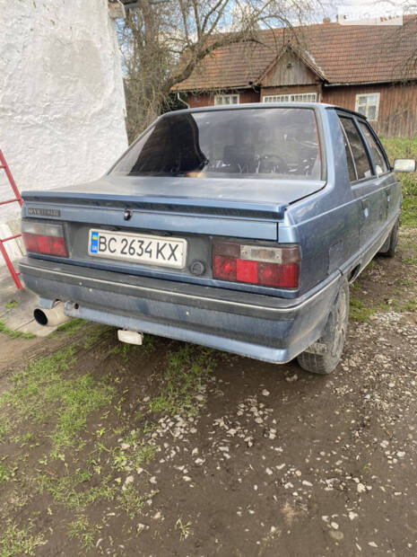 Renault 9 1988