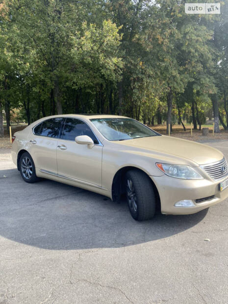 Lexus LS 2006