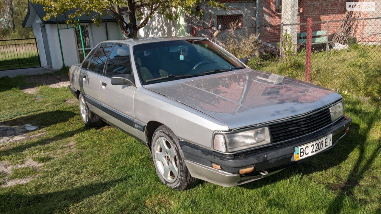 Audi 200 1989