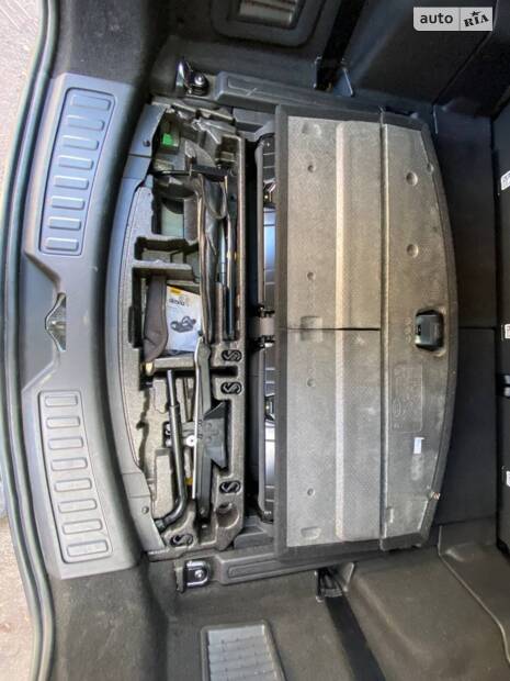 Land Rover Discovery Sport 2015