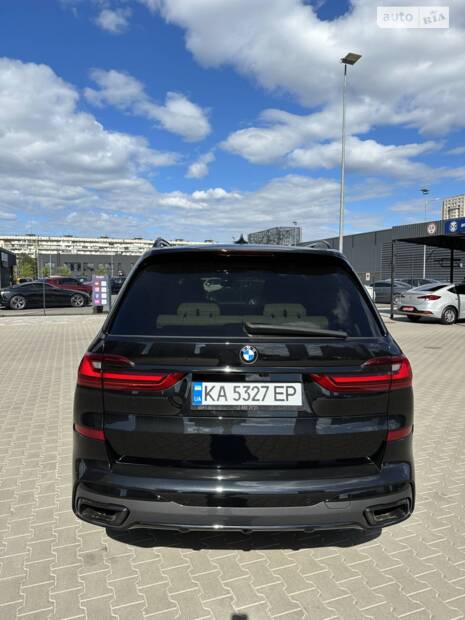 BMW X7 2020