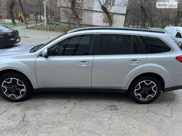 Subaru Outback 2013
